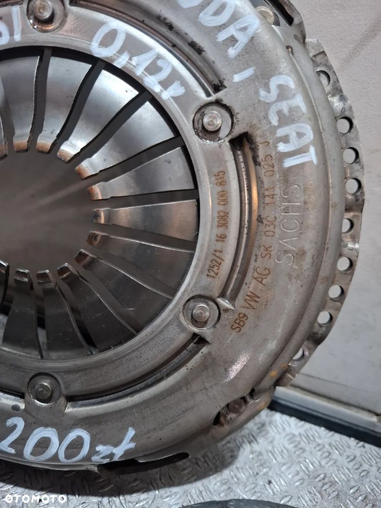 Sprzęgło kompletne Volkswagen Skoda Audi Seat 2012 rok 1,2 tsi nr 03F105273 SACHS - 5