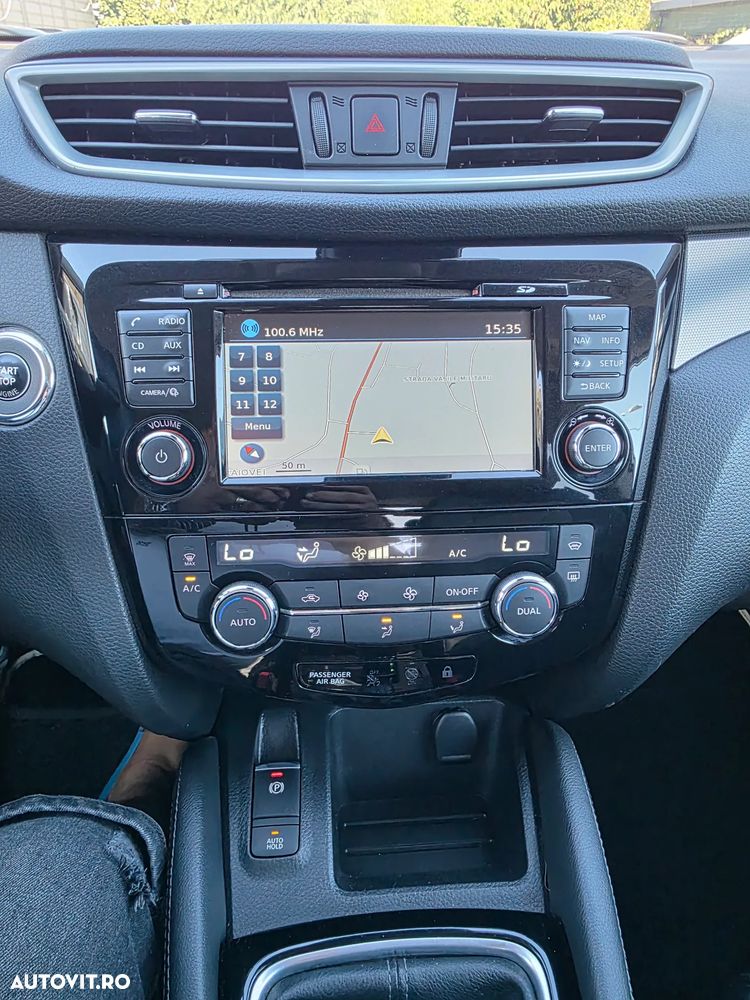 Nissan Qashqai 1.6 dCi DPF tekna - 24