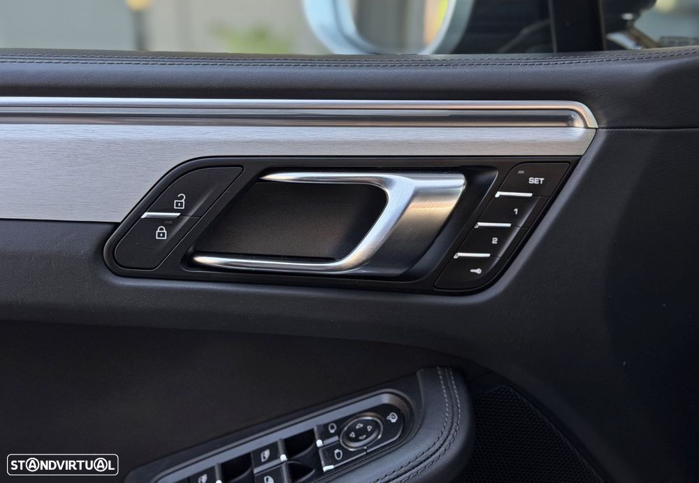 Porsche Macan - 18