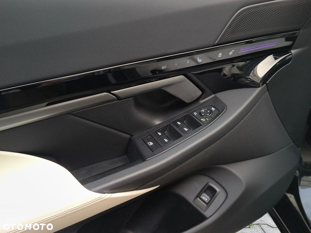 BMW Seria 5 520i mHEV M Sport - 12