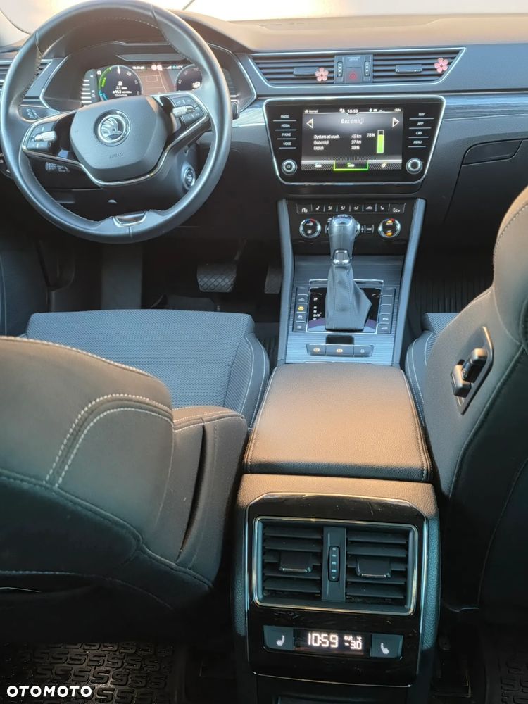 Skoda Superb 1.4 TSI Plug-In Hybrid Style DSG - 25