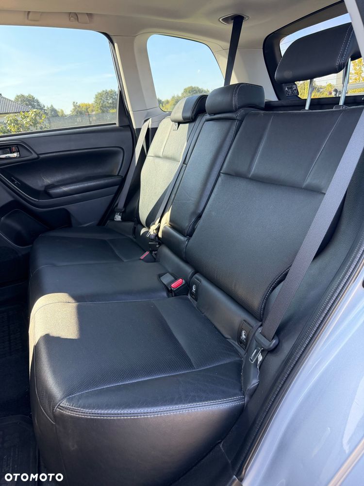 Subaru Forester 2.0D Active - 9