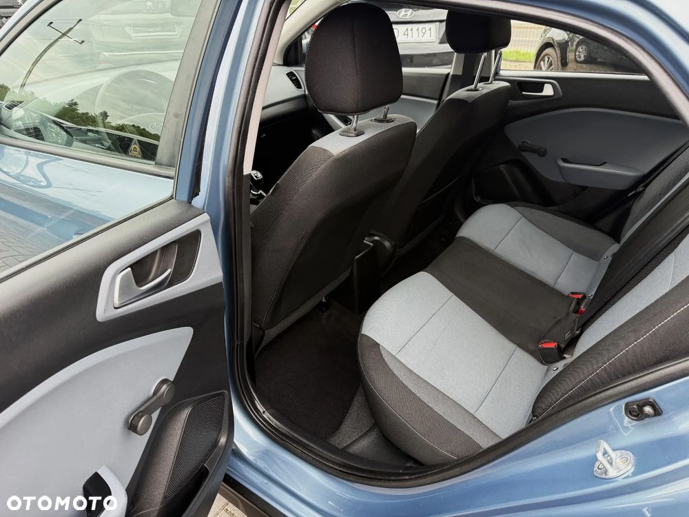 Hyundai i20 1.4 CRDi Comfort EU5 - 9