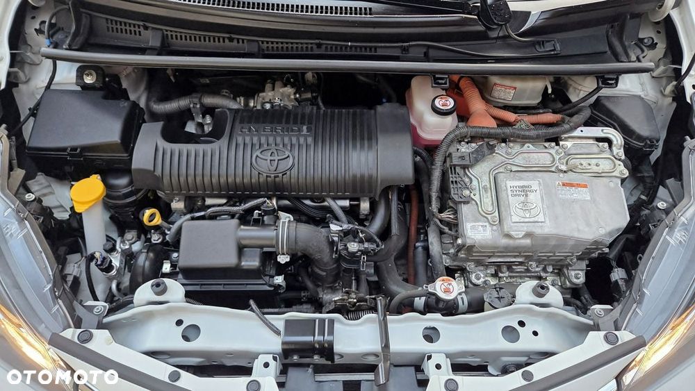 Toyota Yaris Hybrid 100 Premium EU6 - 36