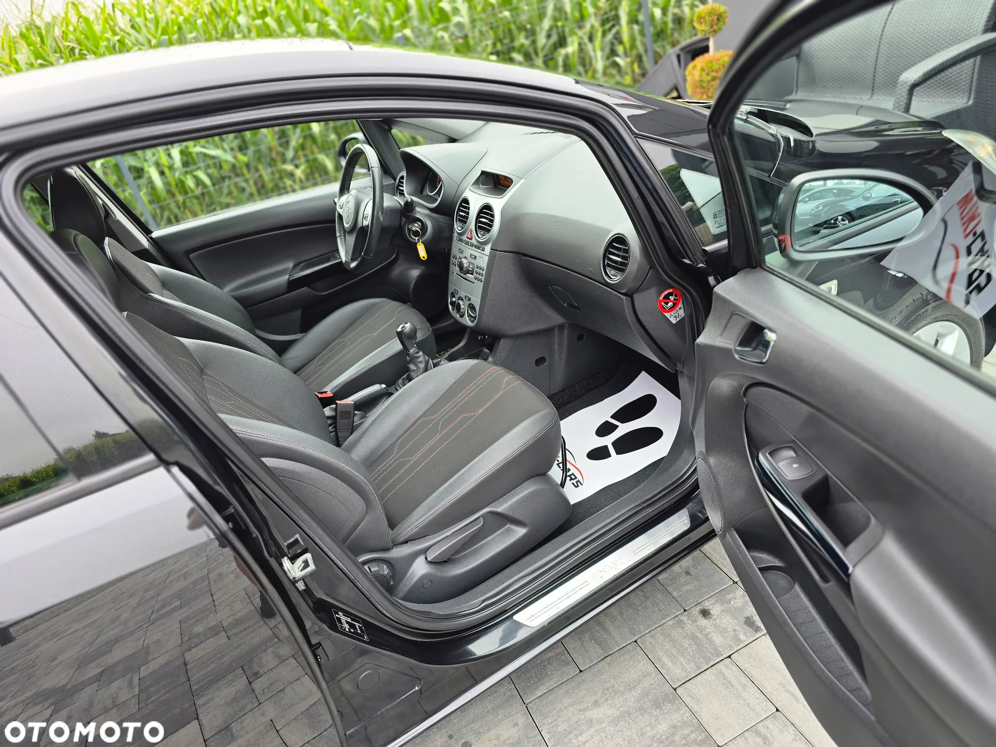 Opel Corsa 1.4 16V 150 Jahre - 21
