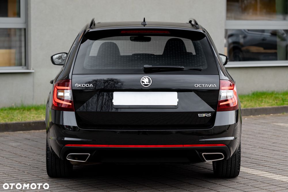 Skoda Octavia 2.0 TDI RS DSG - 8