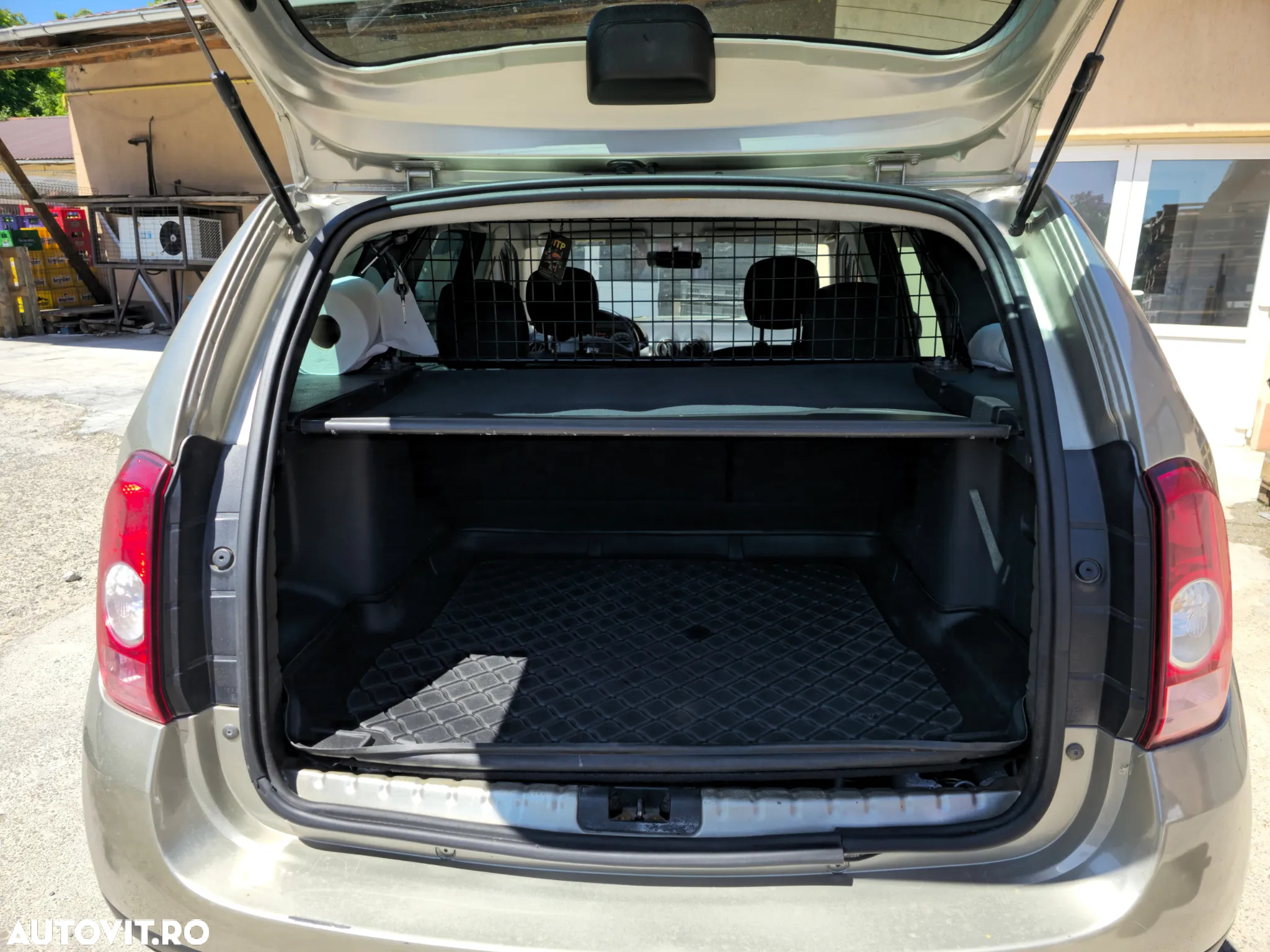 Dacia Duster 1.5 dCi 4x2 Prestige - 10