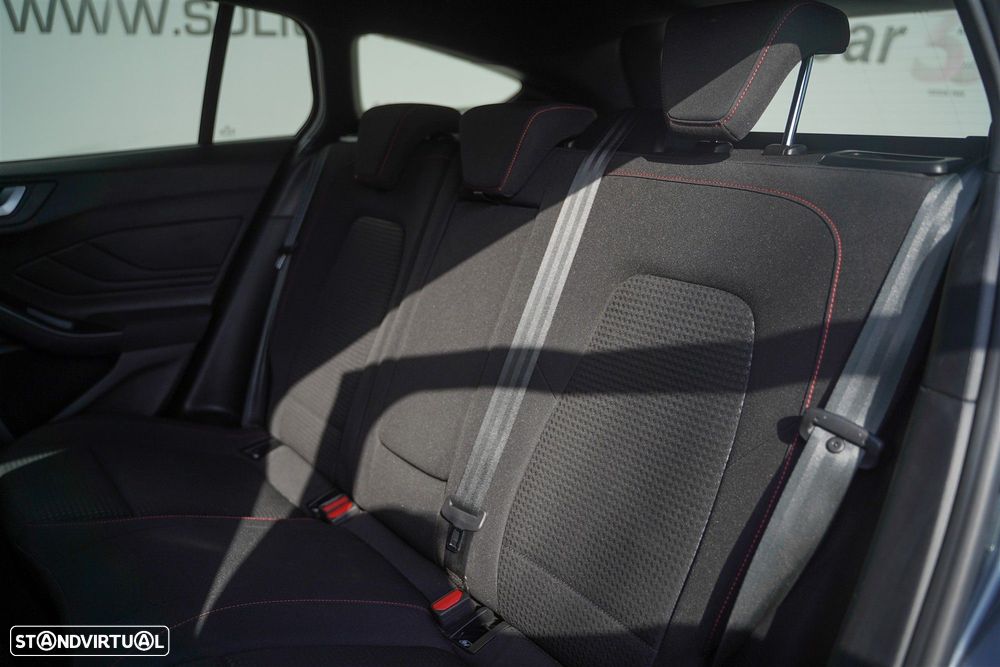 Ford Focus SW 1.0 EcoBoost MHEV ST-Line X Aut. - 12