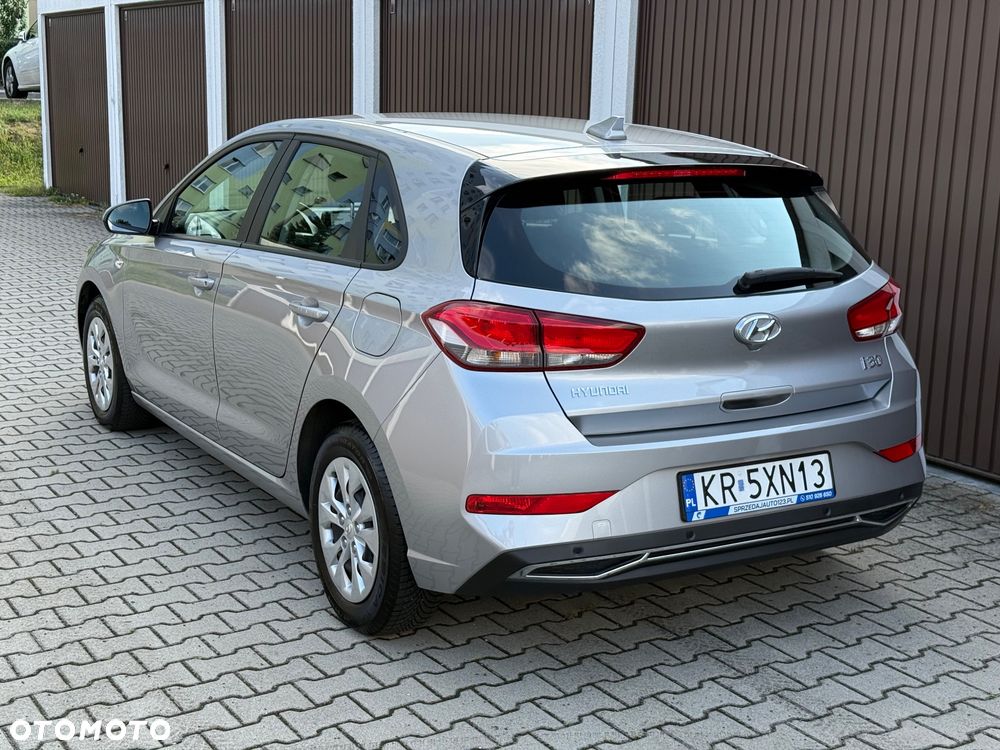 Hyundai i30 1.5 DPI Classic + - 3