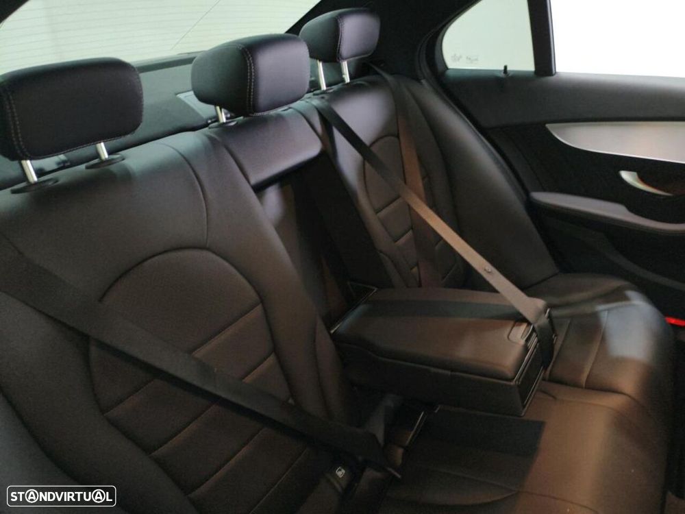 Mercedes-Benz C 300 de AMG Line - 6