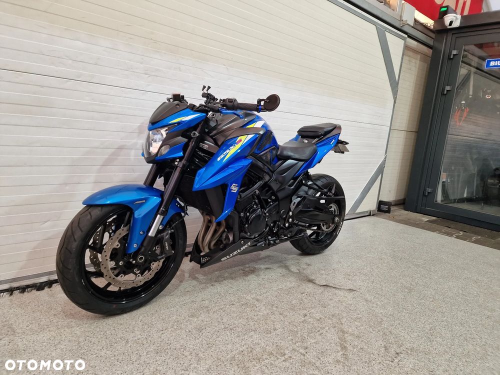 Suzuki GSX - 1