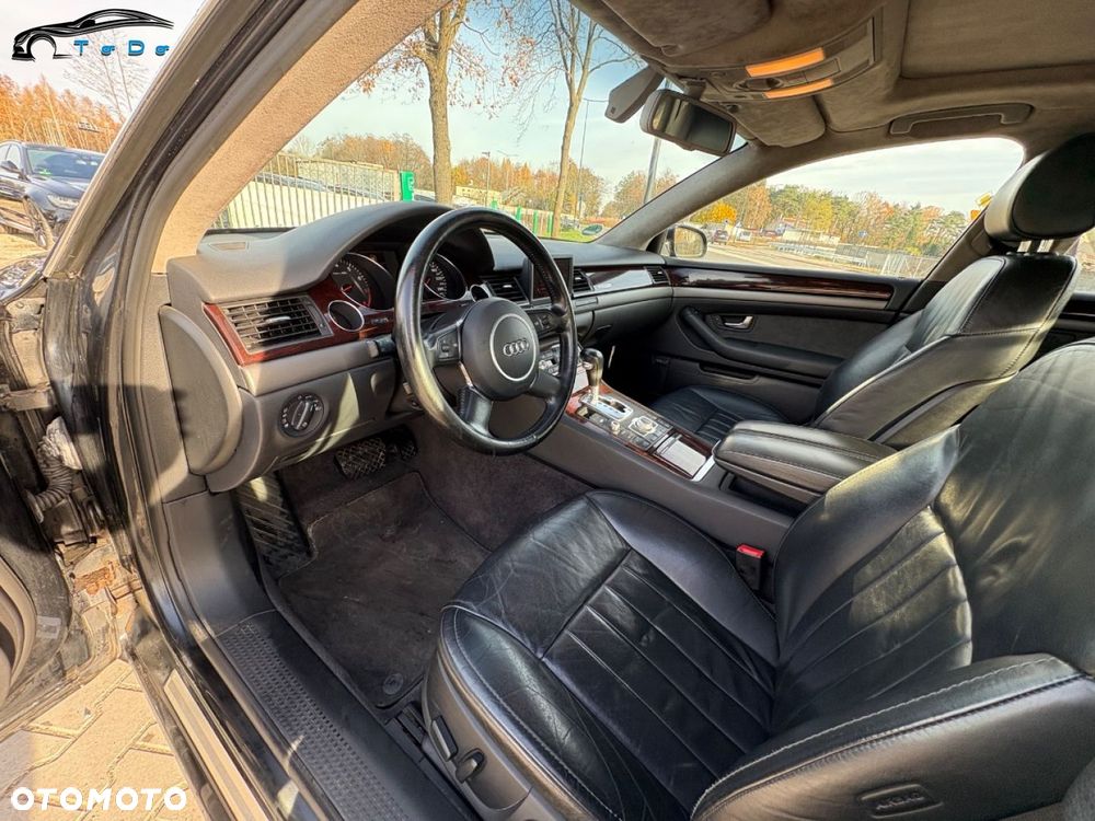 Audi A8 4.2 Quattro - 16