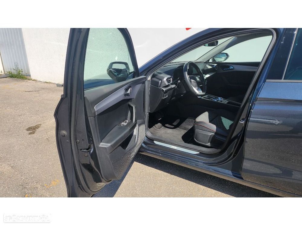 SEAT Leon ST 2.0 TDI FR DSG - 4