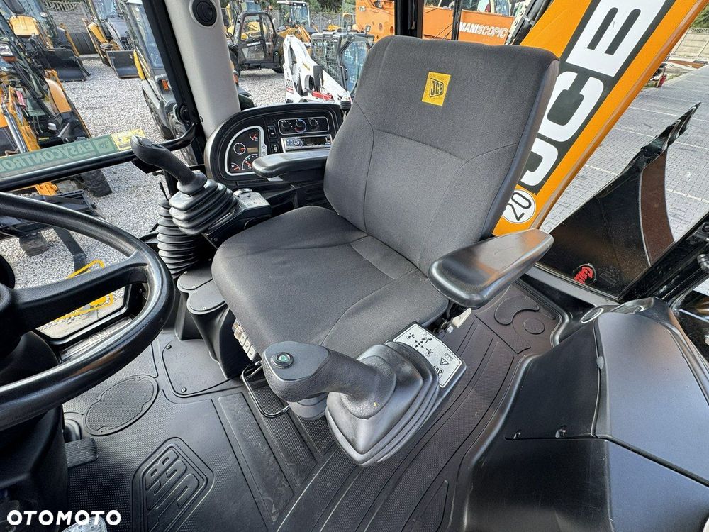 JCB 3CX - 24