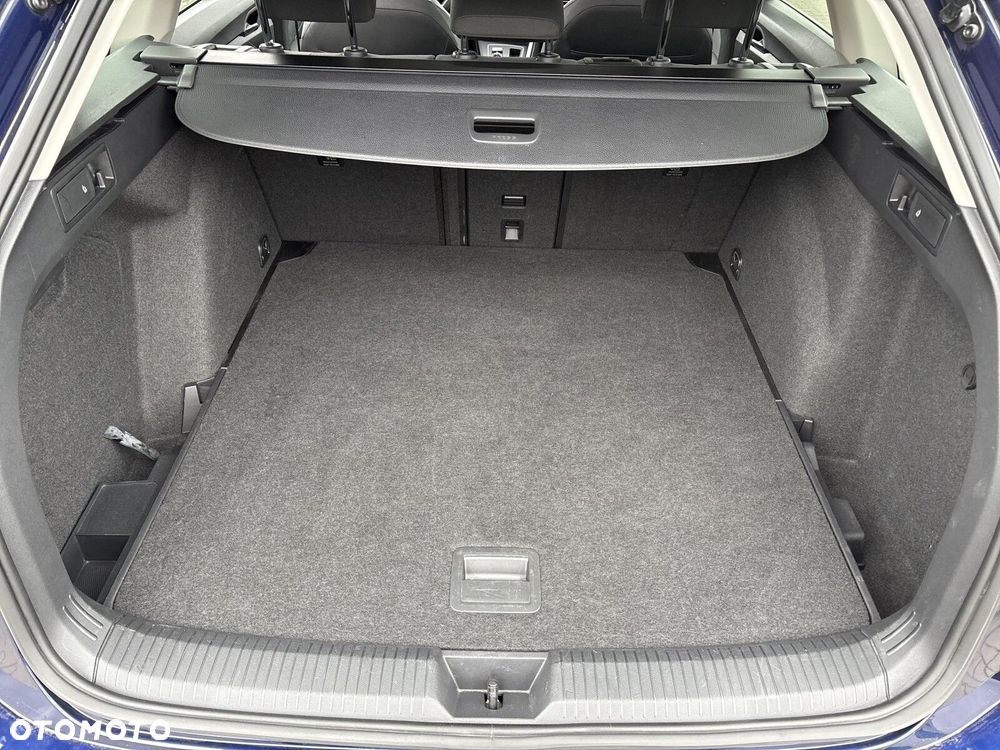 Volkswagen Golf VIII 2.0 TDI Life DSG - 19