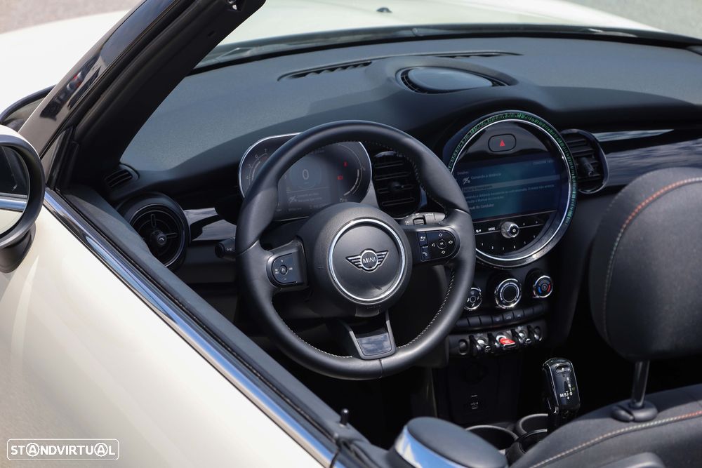 MINI Cabrio Cooper Premium First Essential Auto - 17