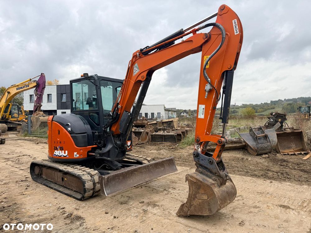 Hitachi ZX48U-6 - 1
