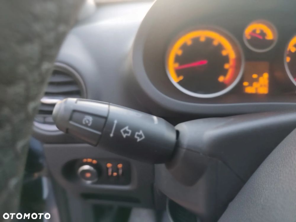 Opel Corsa - 31