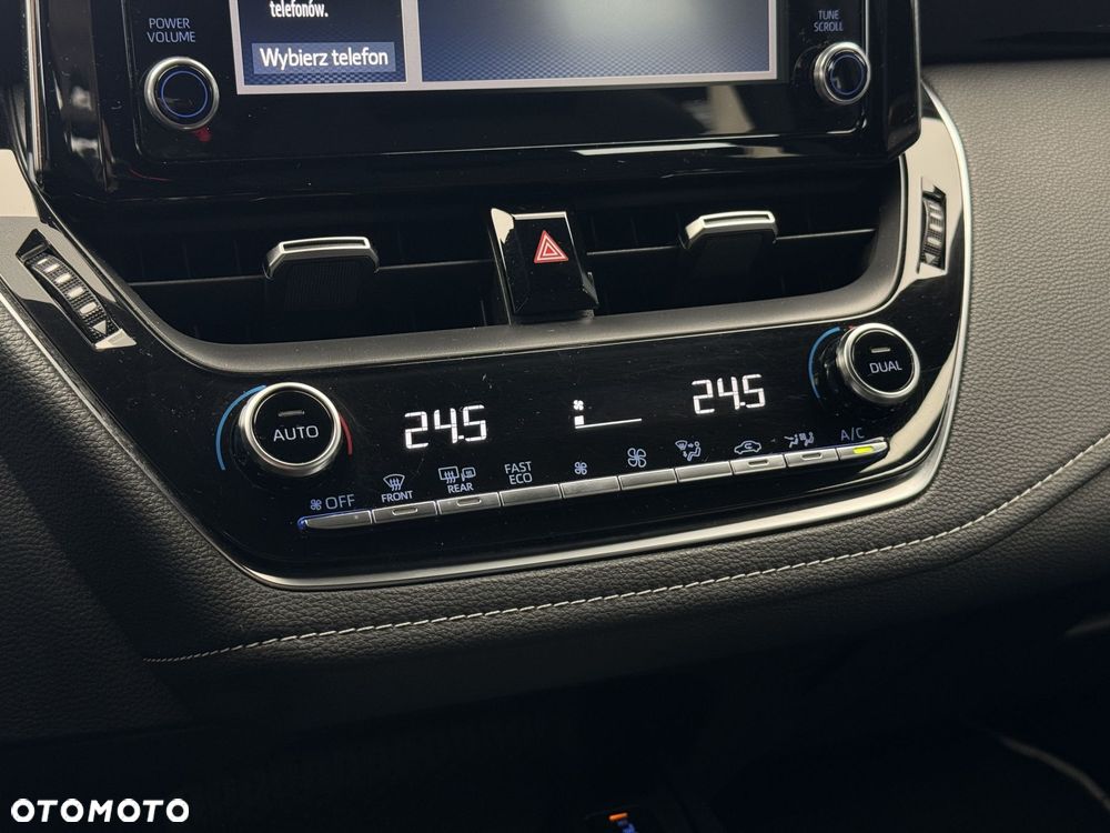 Toyota Corolla 2.0 Hybrid Comfort - 26