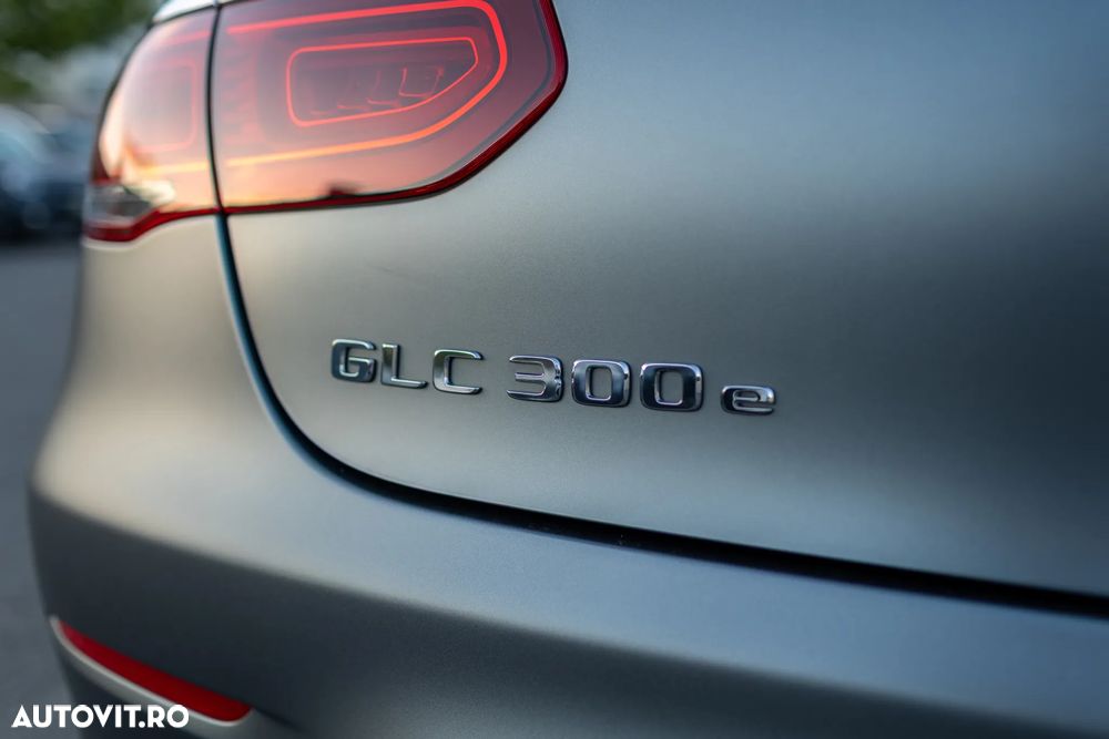 Mercedes-Benz GLC Coupe 300 e 4MATIC - 12