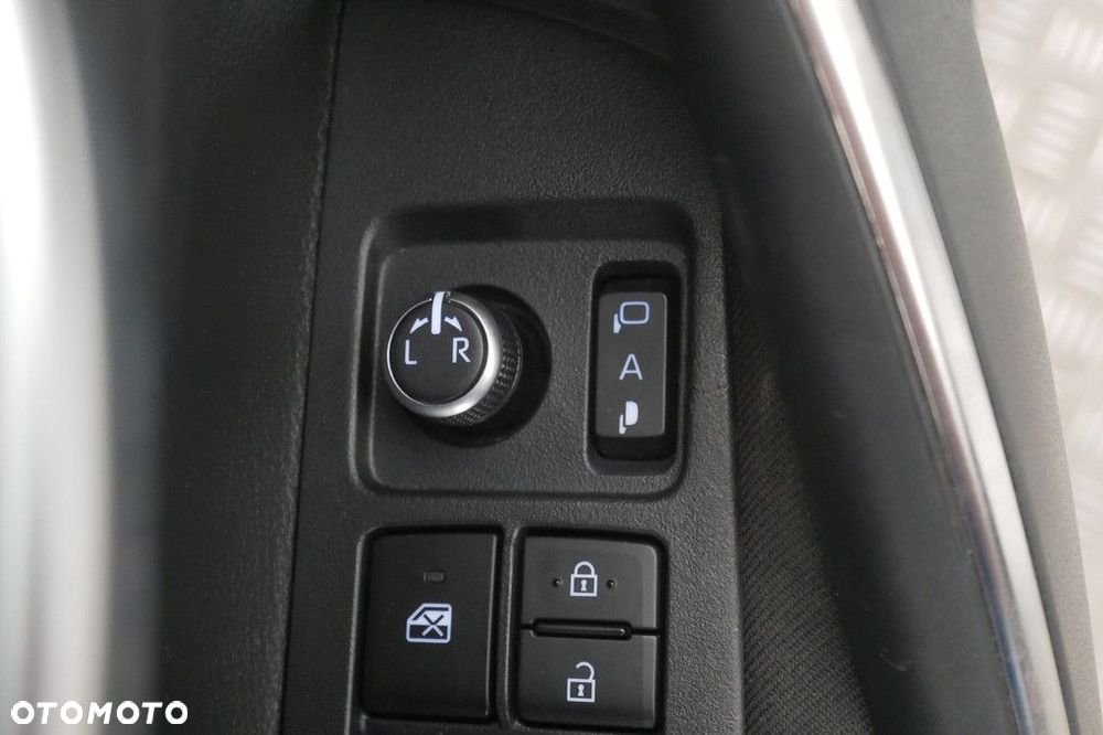 Toyota Corolla 1.8 Hybrid Comfort - 30