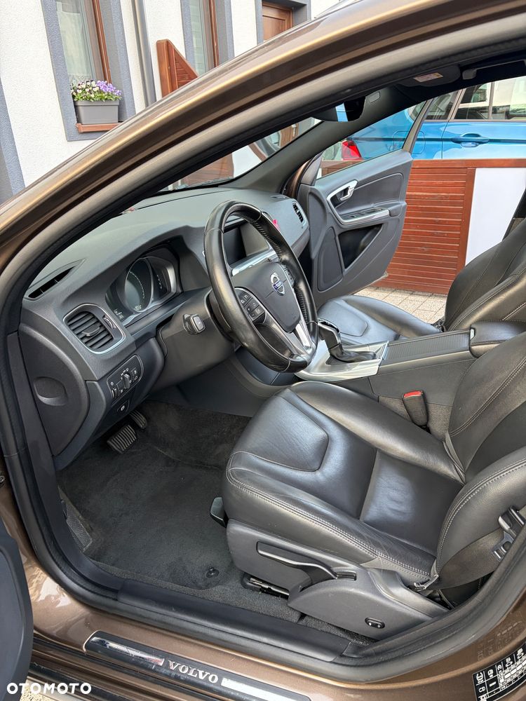 Volvo V60 Cross Country D4 Drive-E Summum - 17