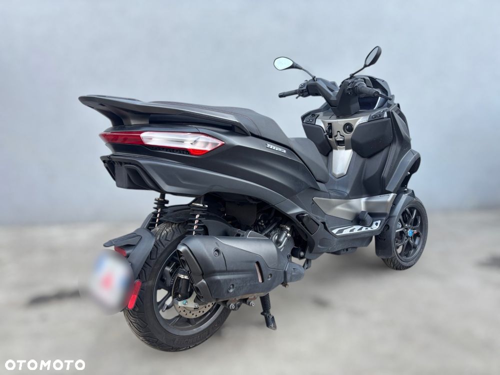 Piaggio MP-3 - 9