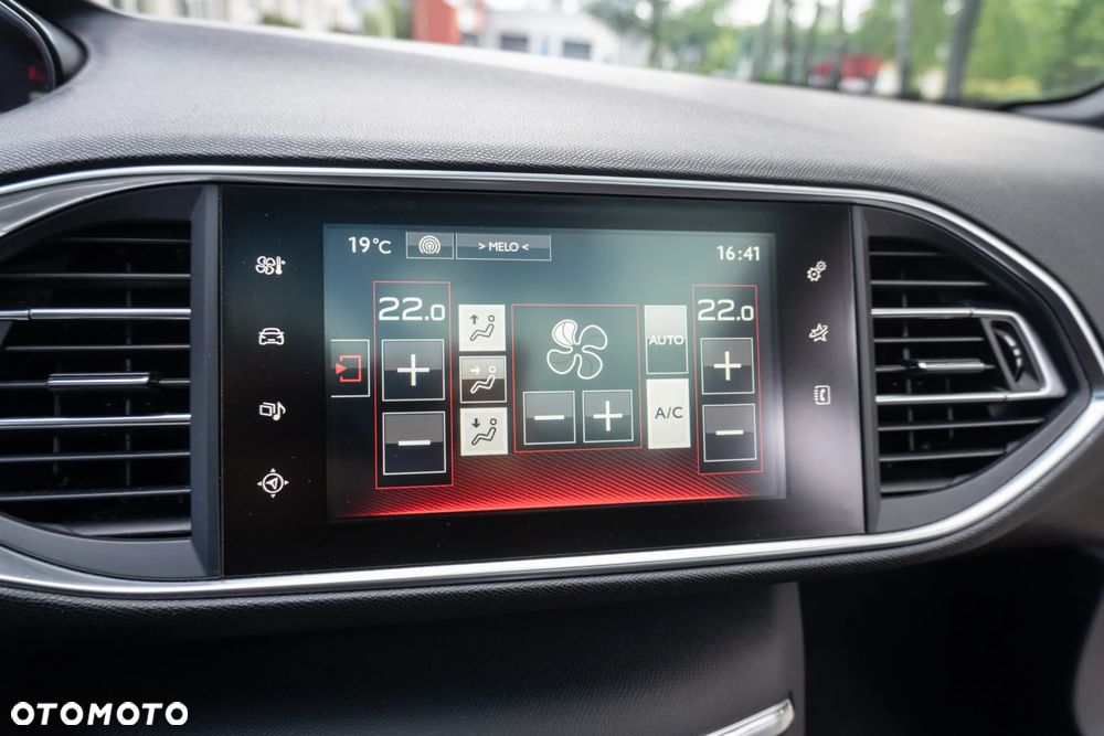 Peugeot 308 PureTech 130 GPF Stop & Start GT - 24
