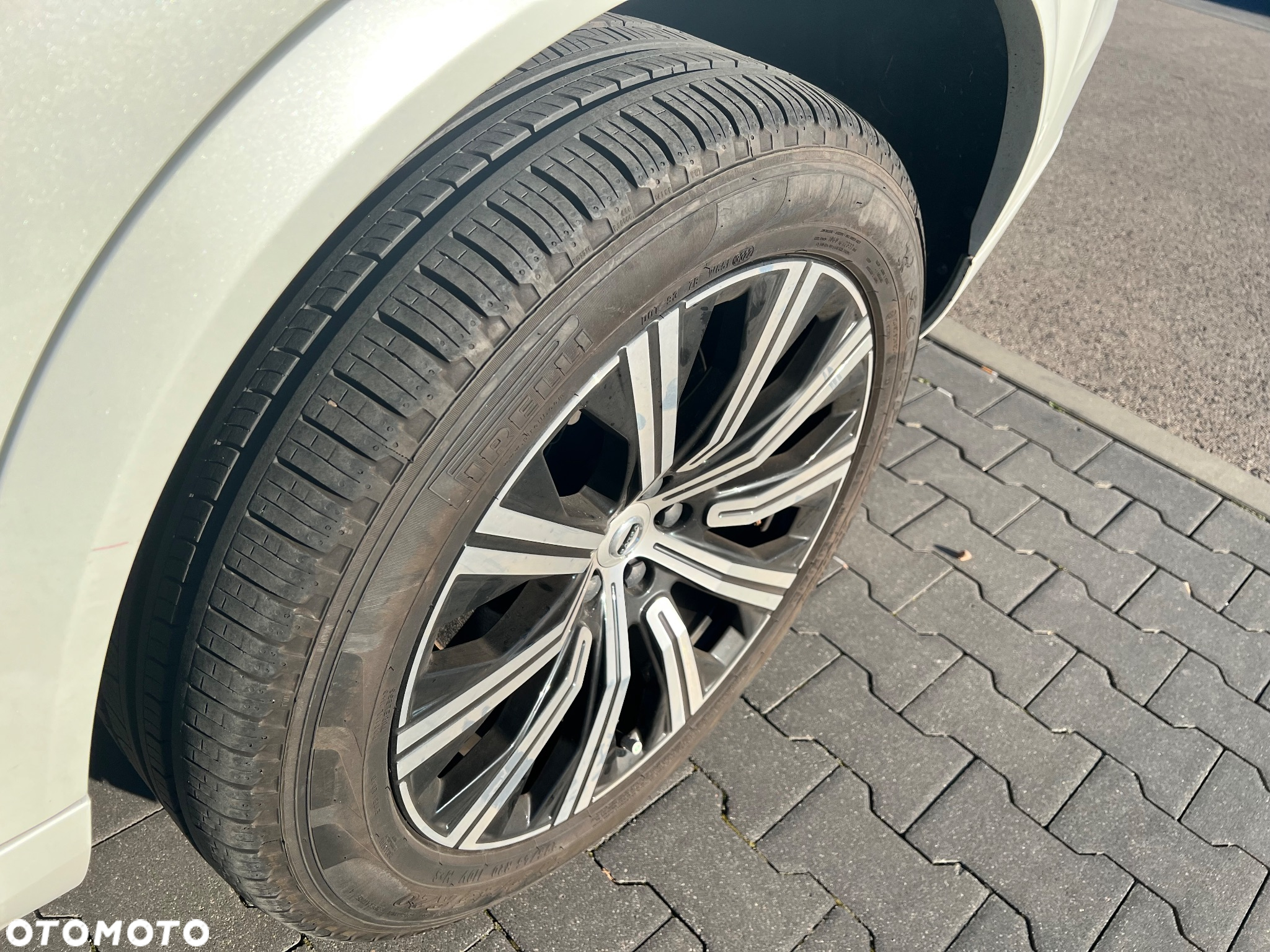 Volvo XC 90 - 30