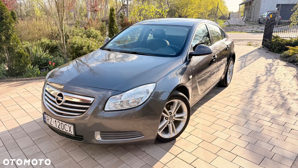 Opel Insignia 2.0 CDTI - 1