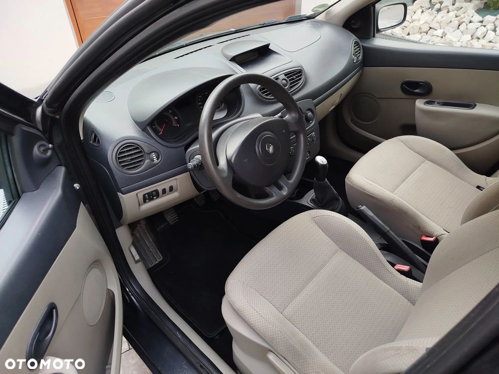 Renault Clio 1.2 16V Exception - 5