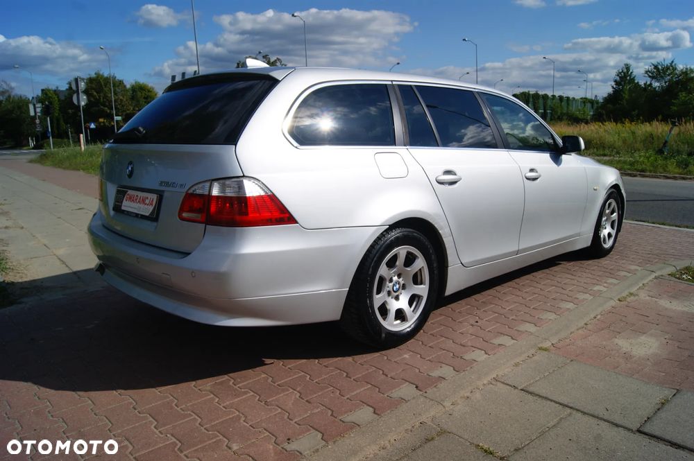 BMW Seria 5 520d Touring - 4