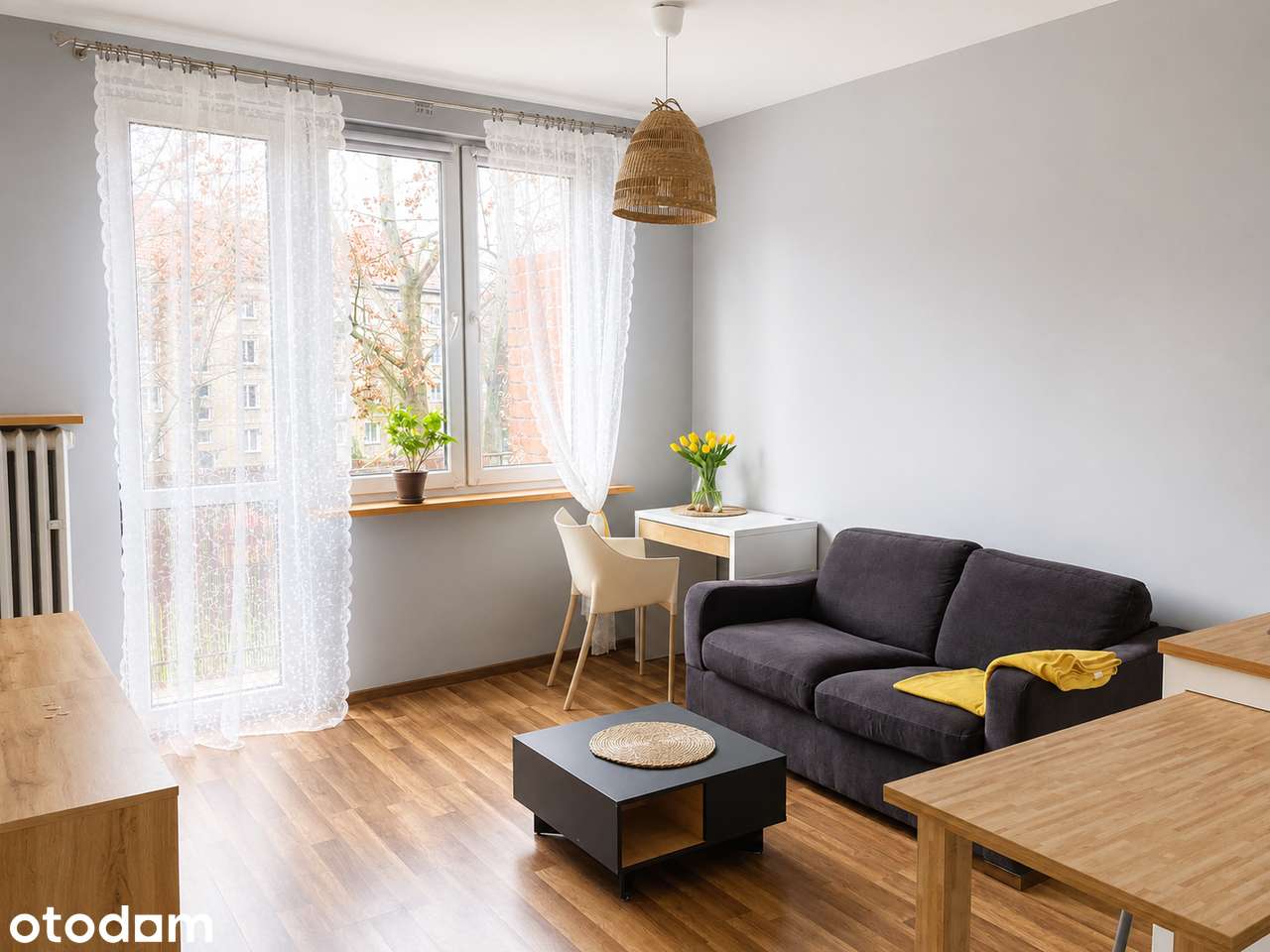 Dobra inwestycja! 2-pokojowe mieszkanie/balkon/piwnica – os. C
