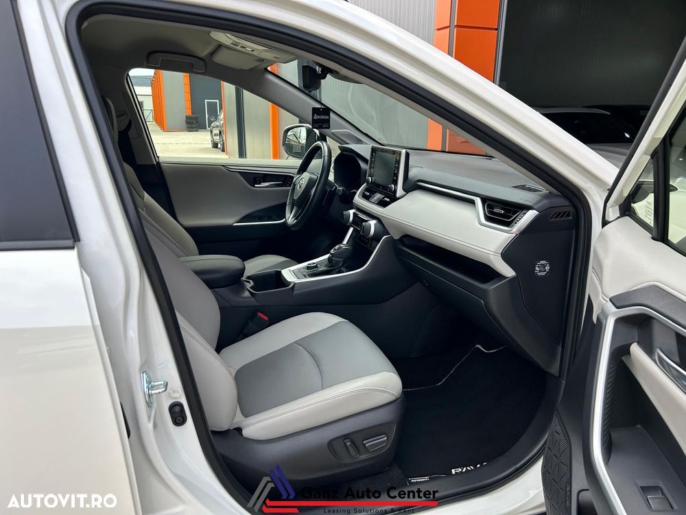 Toyota RAV4 2.5 VVT-iE 4x4 Luxury Plus - 13