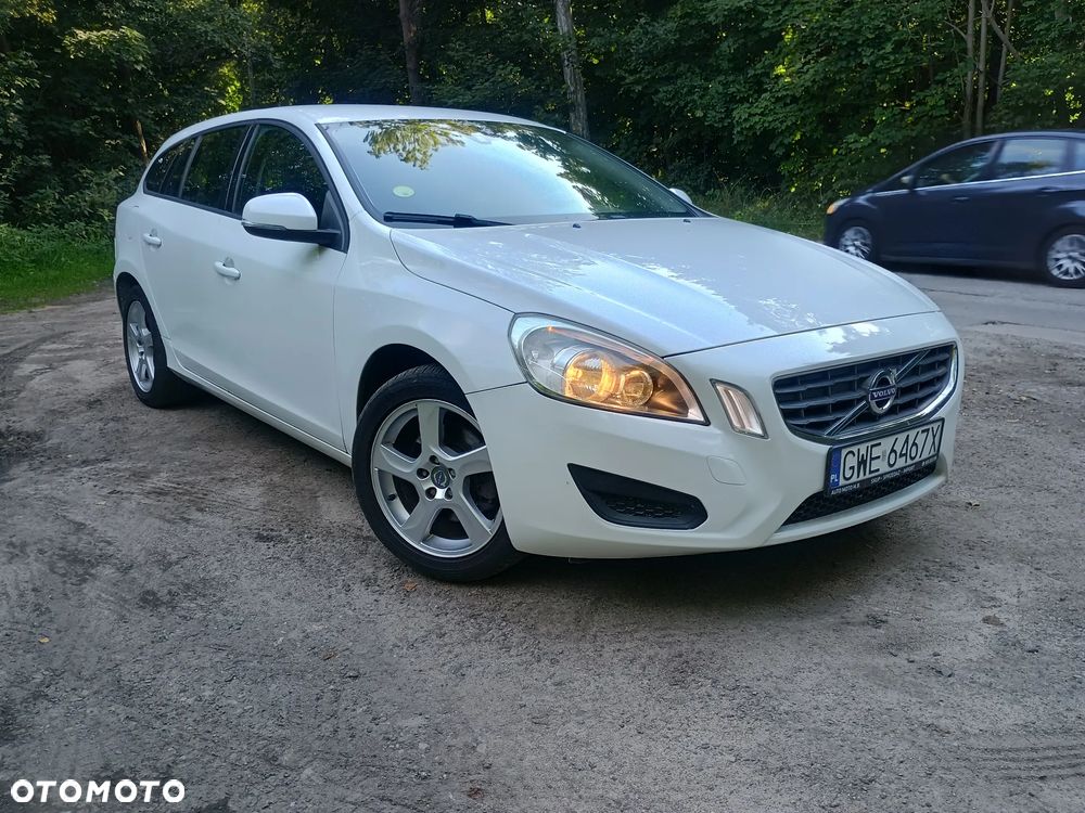 Volvo V60 D2 Kinetic - 1