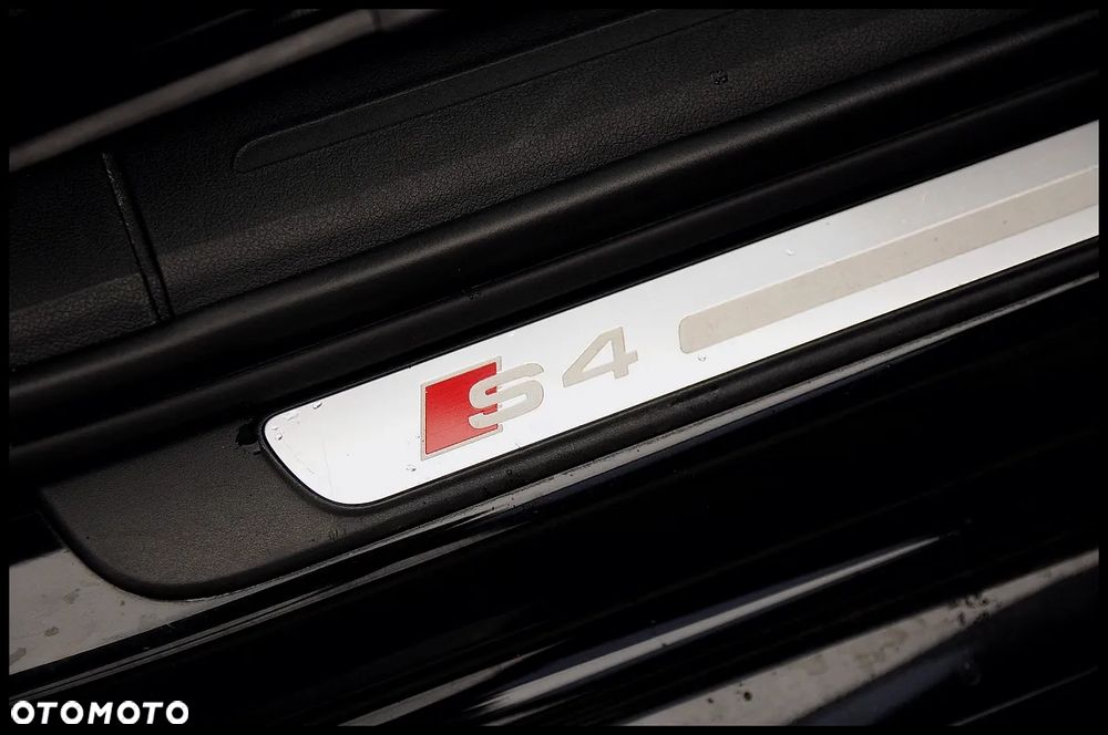 Audi A4 - 8