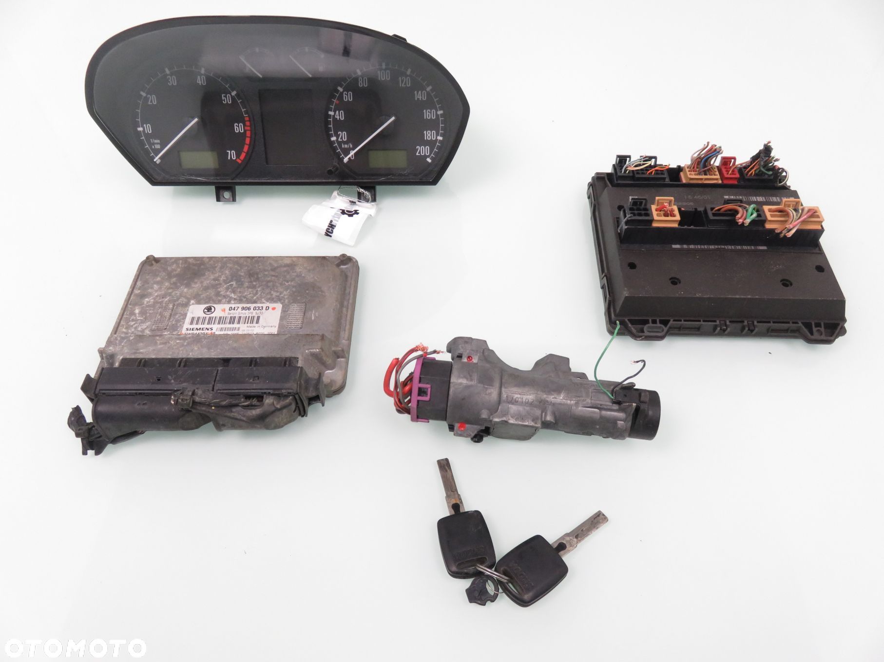 STACYJKA STEROWNIK SKODA FABIA I 1.4 MPi 047906033D 5WP44201 4B0905851C - 1