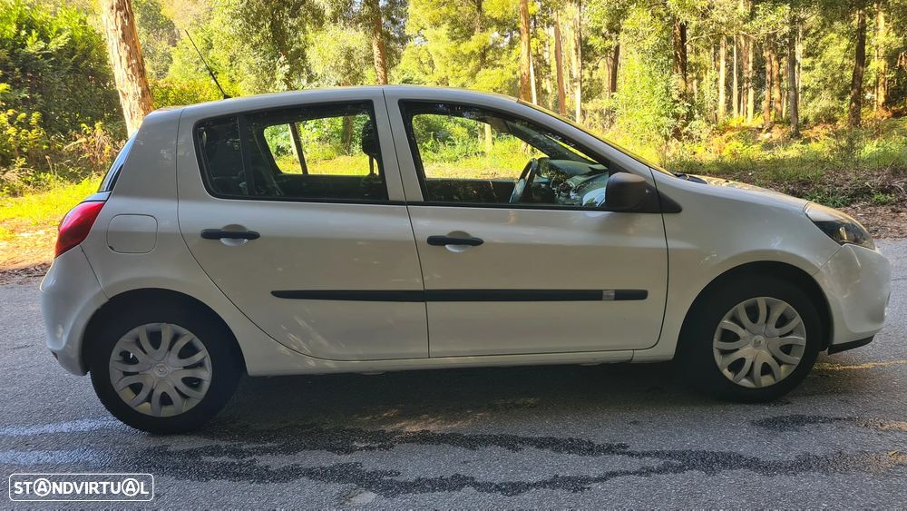 Renault Clio - 6