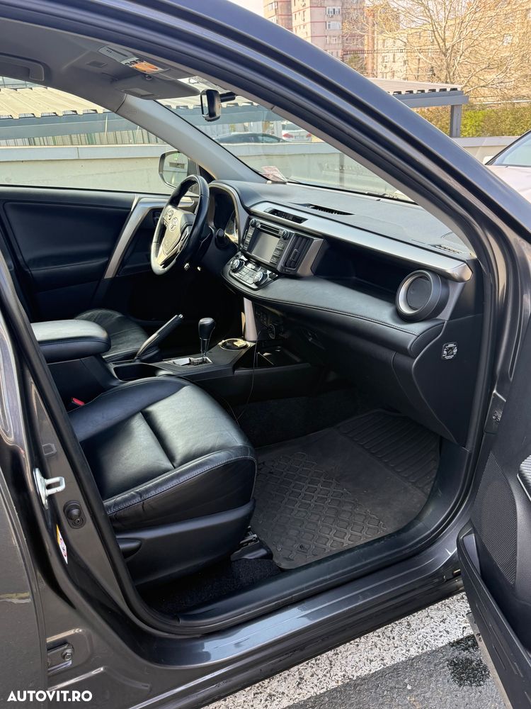 TOYOTA RAV4 2013 — imagine 8