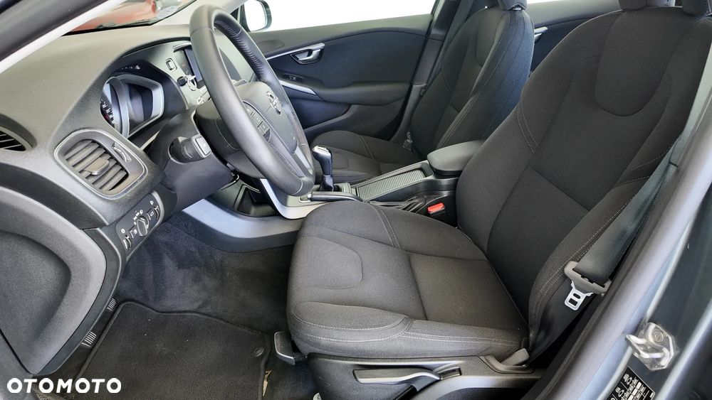 Volvo V40 D2 Kinetic - 12