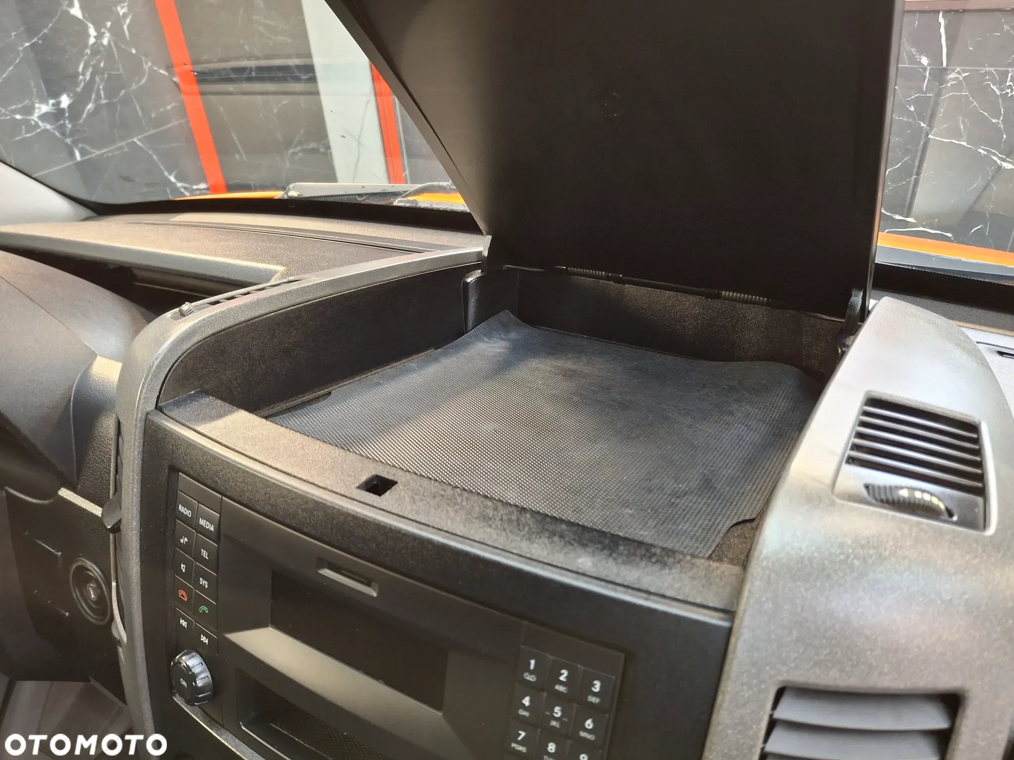 Volkswagen Crafter Lift 2016r Doka Brygadówka Dubel Kabina 7 Osób Plandeka Hak Webasto Klimatyzacja - 25
