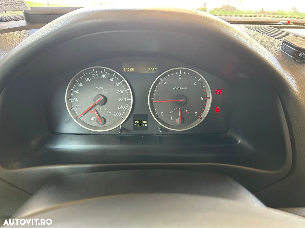 Volvo S40 ver-2-0-d-summum - 1