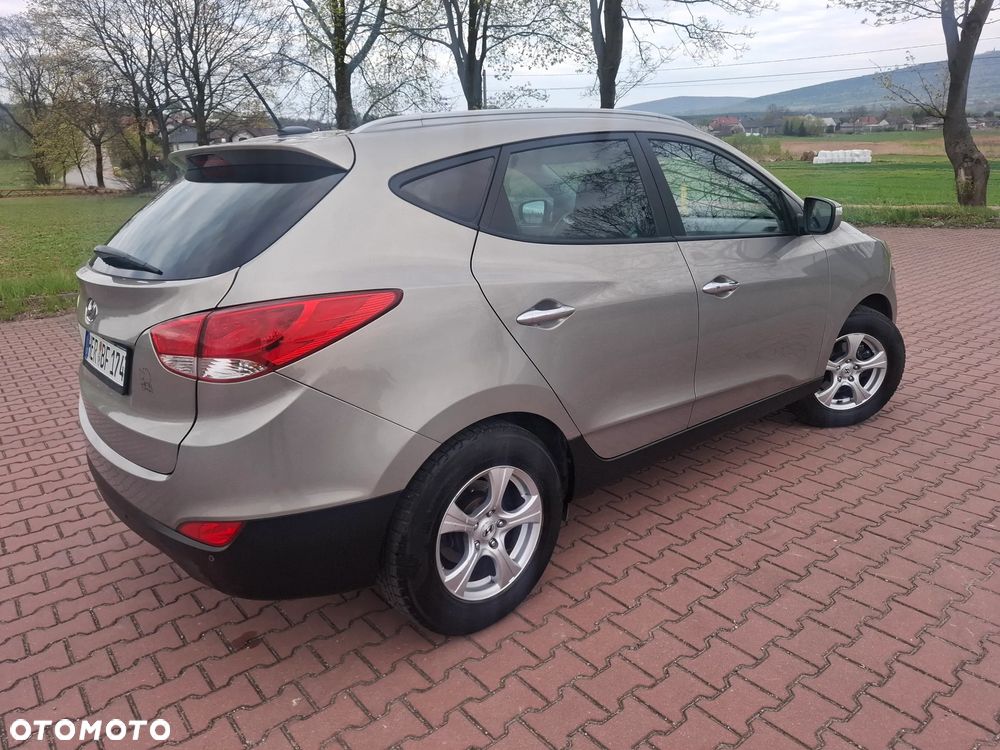 Hyundai ix35 2.0 4WD Automatik Premium - 24