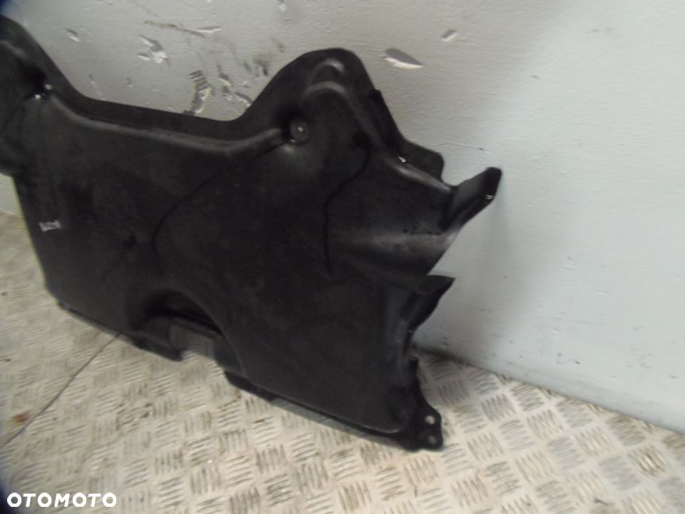 OSŁONA PŁYTA POD SILNIK MERCEDES W204 - 3