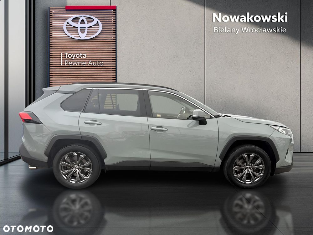 Toyota RAV4 - 26