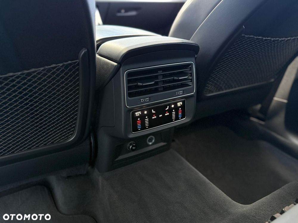 Audi SQ8 TFSI Quattro Tiptronic - 24