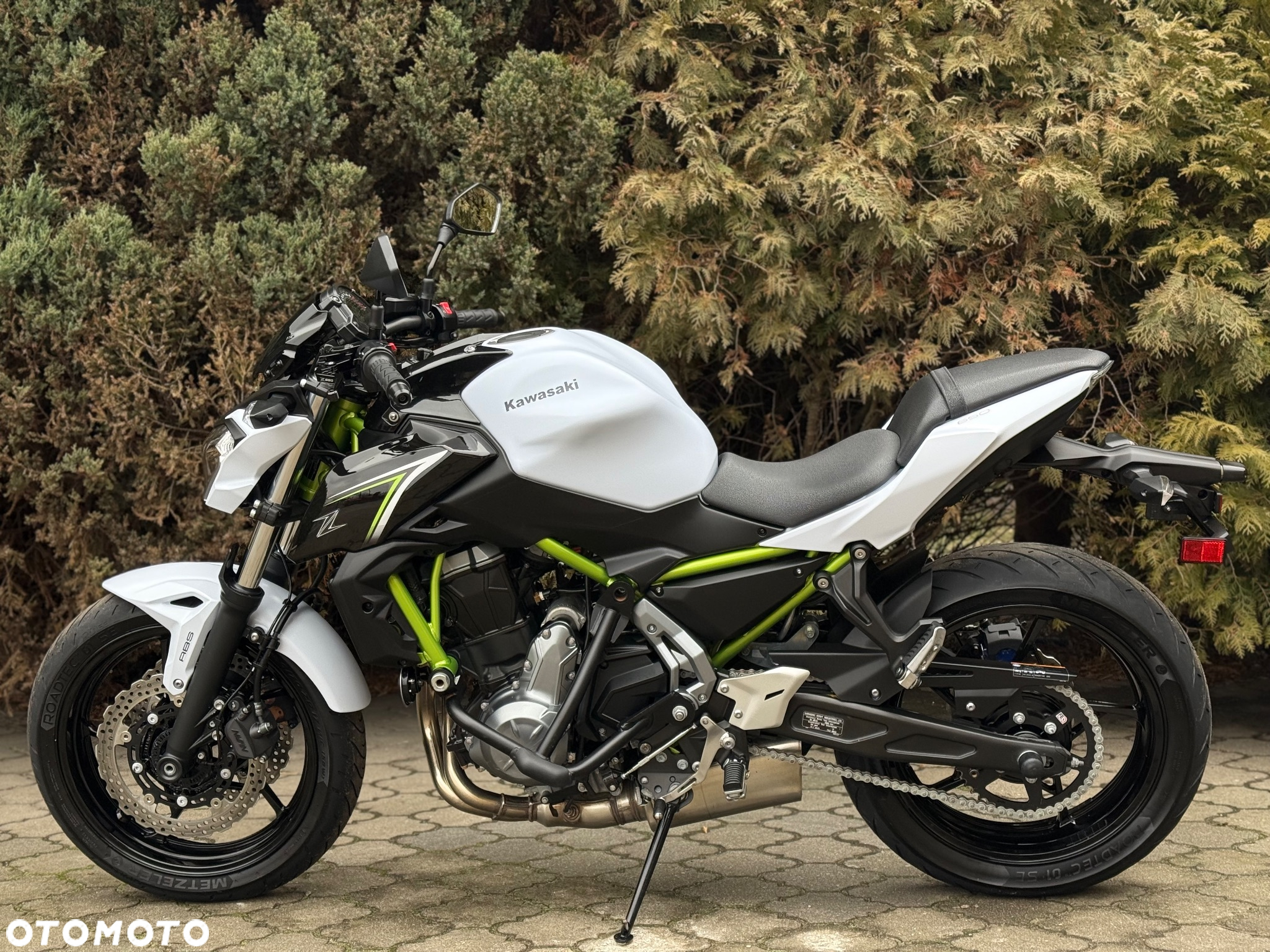 Kawasaki Z 650 - 6