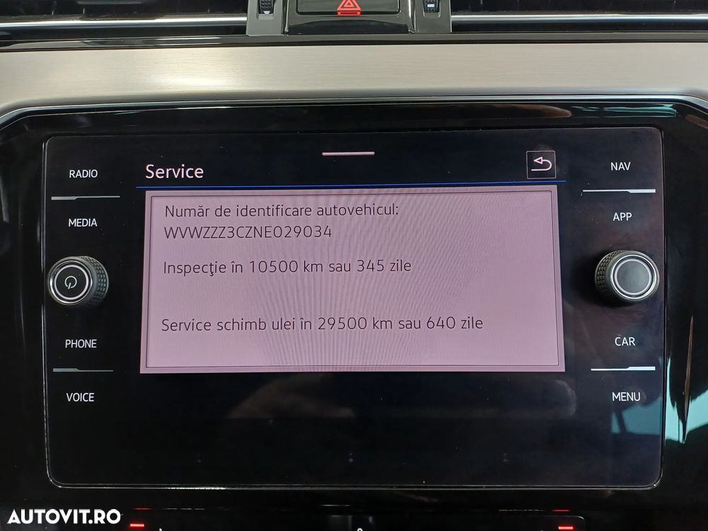 Volkswagen Passat 2.0 TDI SCR DSG Elegance - 22