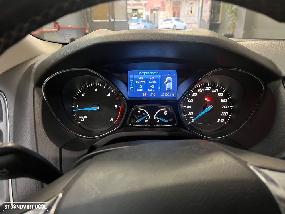 Ford Focus 1.6 TDCi Titanium - 24