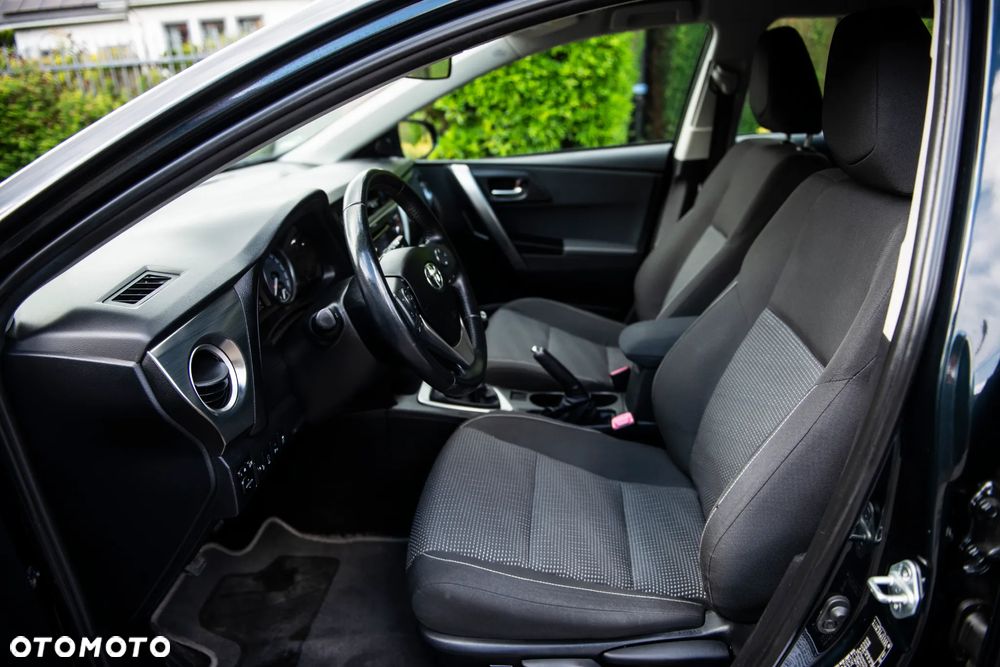 Toyota Auris 1.6 Valvematic Comfort - 18